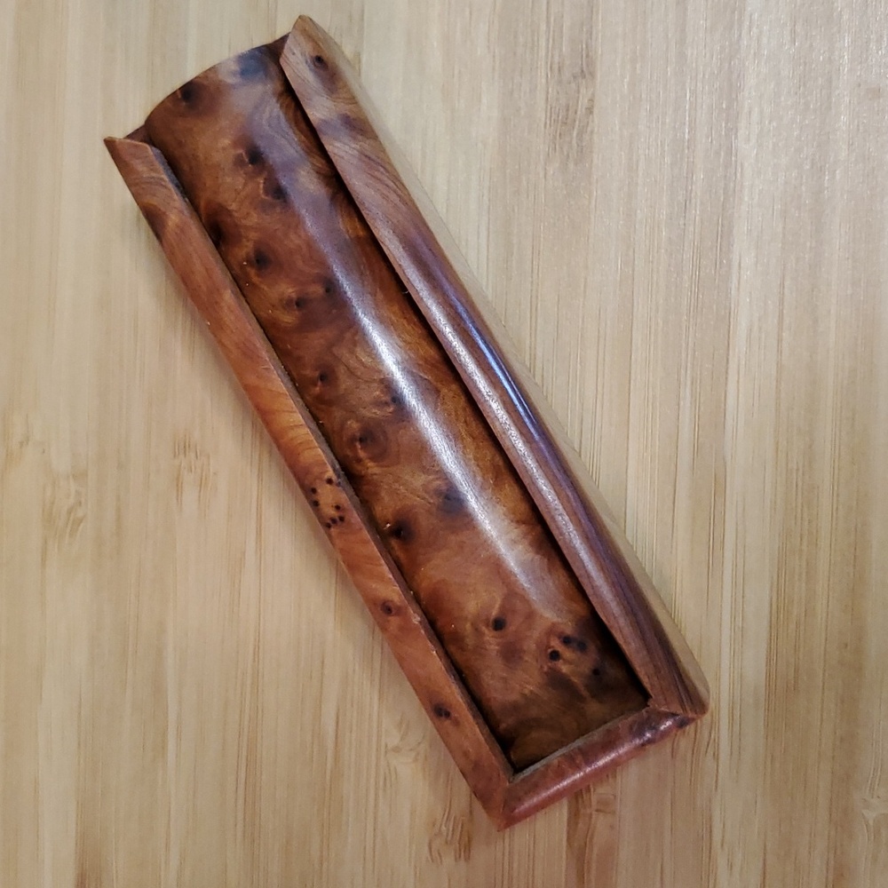 Wooden dice set in case - Picture 2 of 8